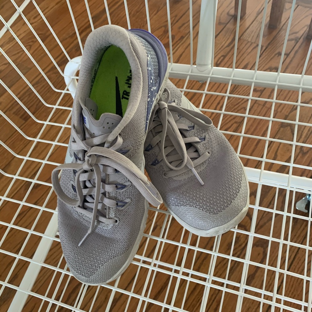 Nike Metcons - Picture 1 of 6
